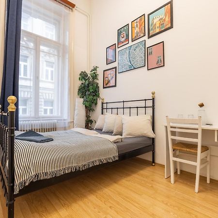 Gellerico Rooms At Rakoczi Square Будапеща Екстериор снимка