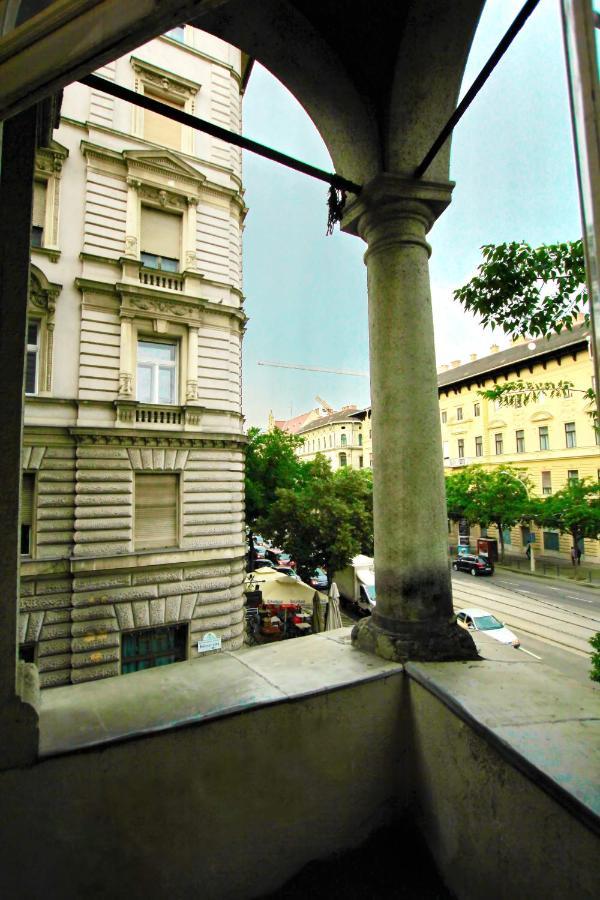 Gellerico Rooms At Rakoczi Square Будапеща Екстериор снимка