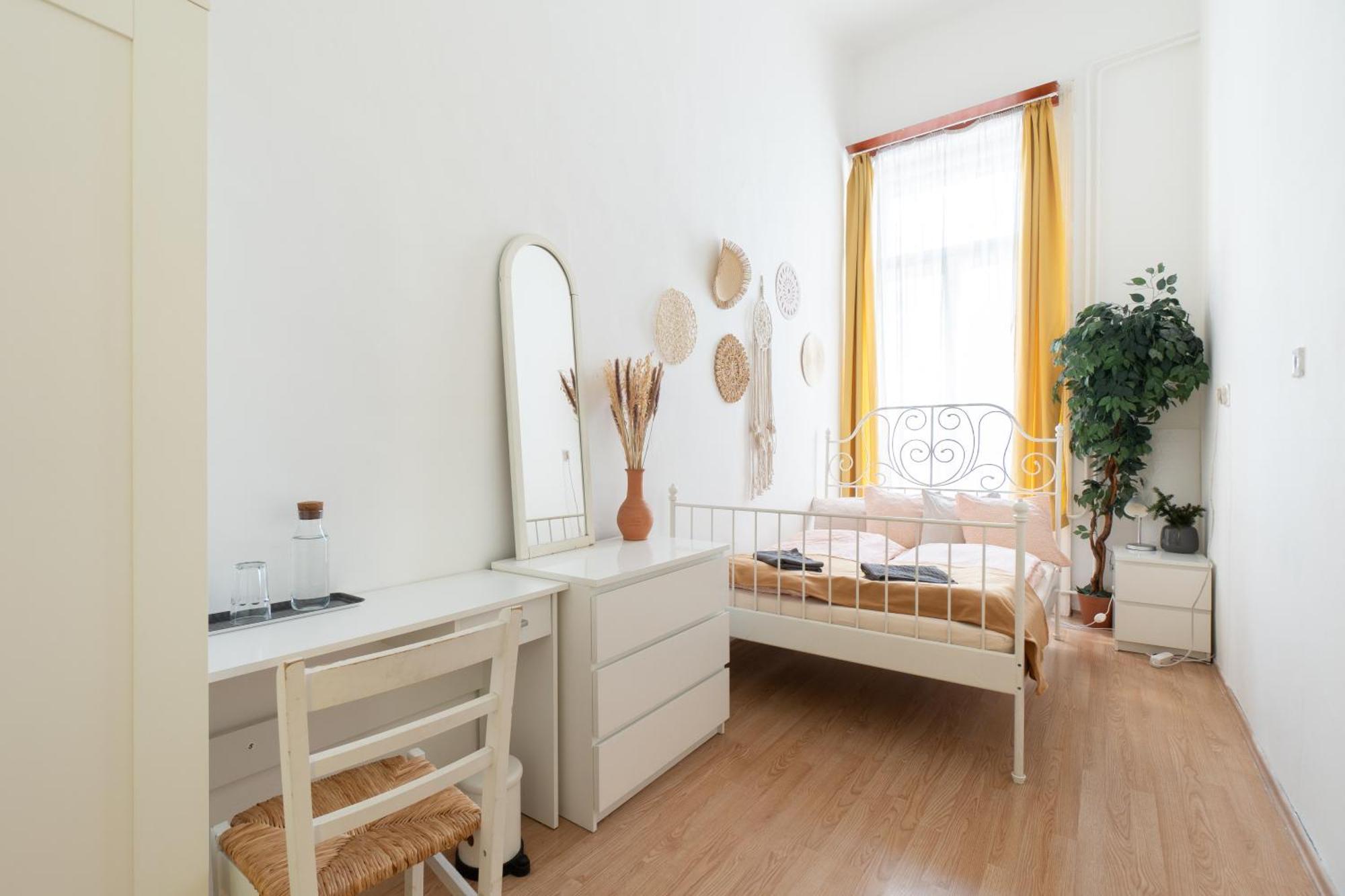 Gellerico Rooms At Rakoczi Square Будапеща Екстериор снимка
