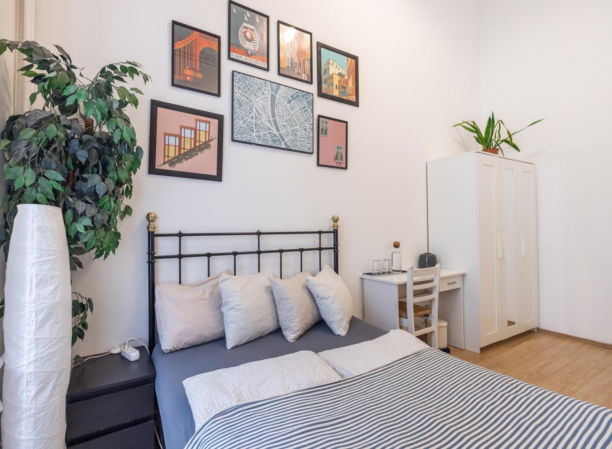 Gellerico Rooms At Rakoczi Square Будапеща Екстериор снимка