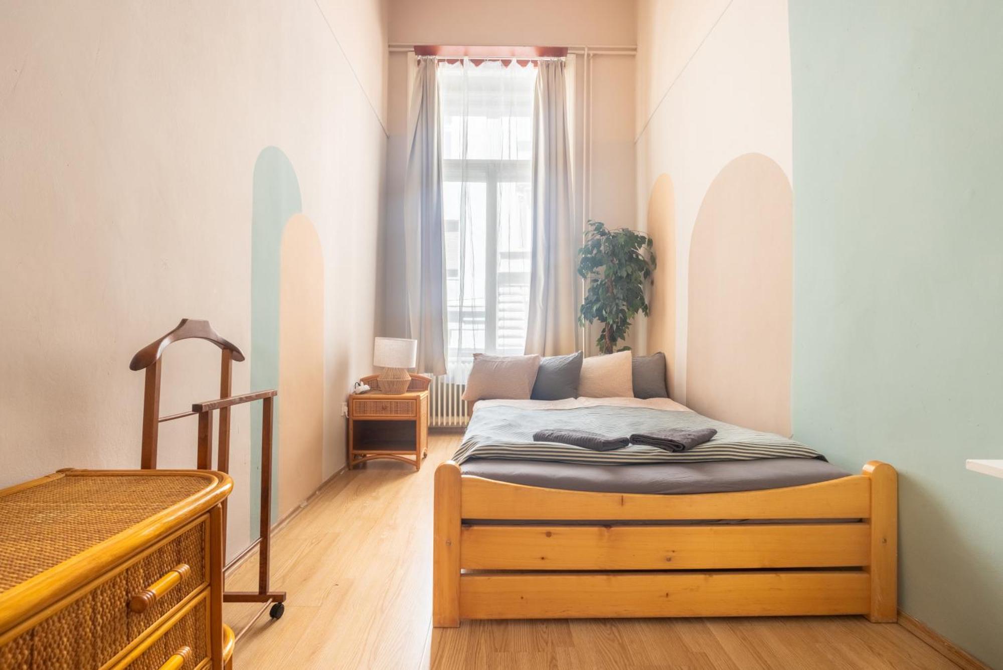 Gellerico Rooms At Rakoczi Square Будапеща Екстериор снимка